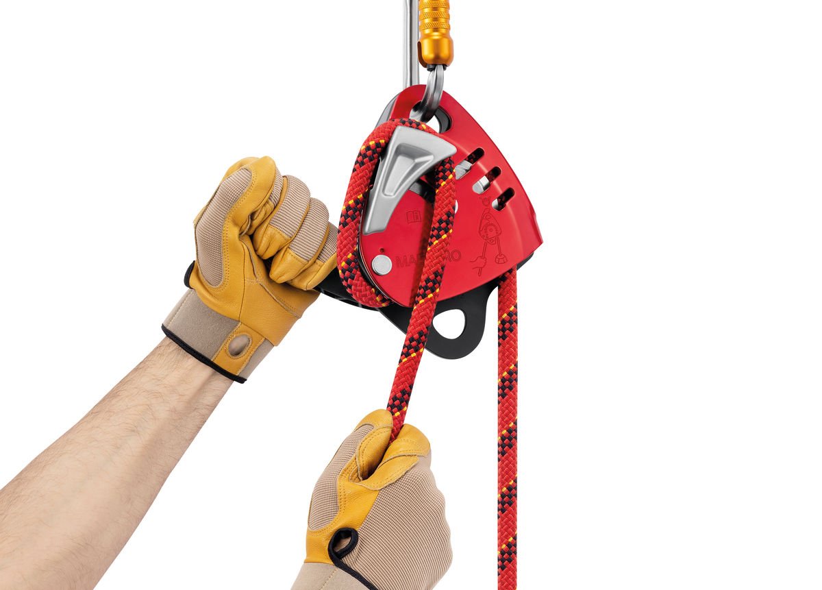 Petzl Maestro friction control and ergonomic handle